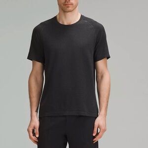 Metal Vent Tech Short-Sleeve Shirt - PERFECT CONDITION